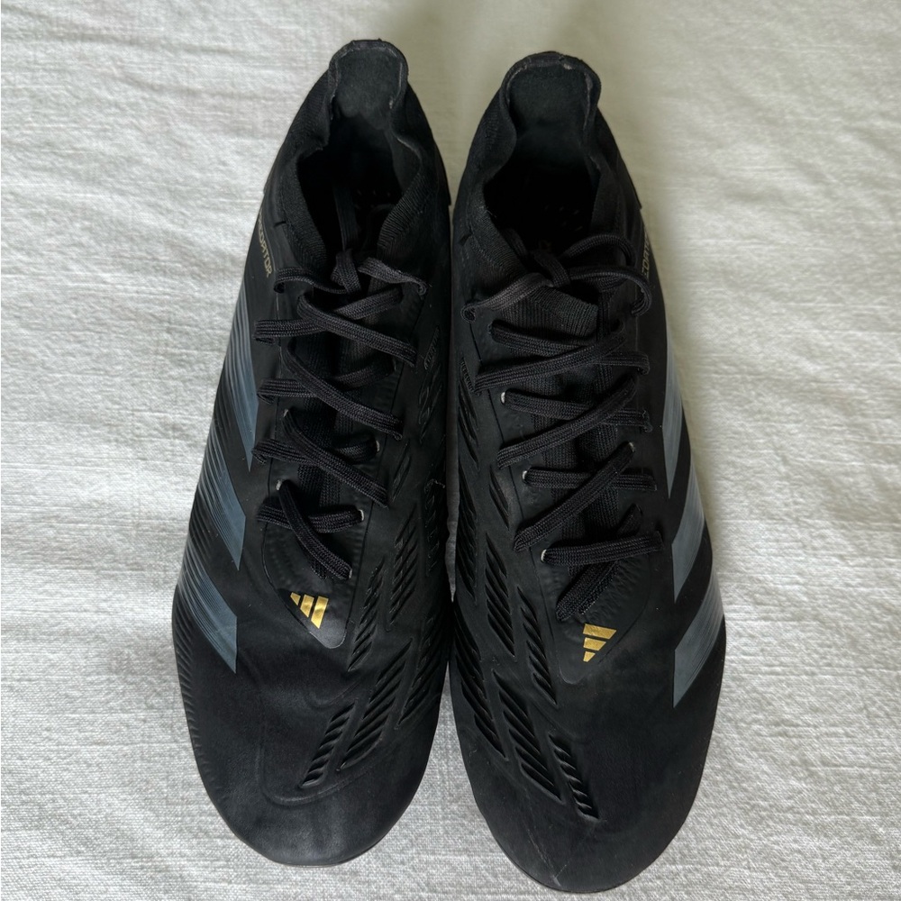 adidas Unisex Predator 24 League
Low Firm Ground Sneaker